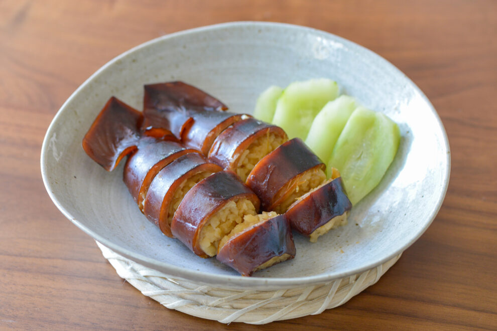 北海道函館名物のイカ飯です。